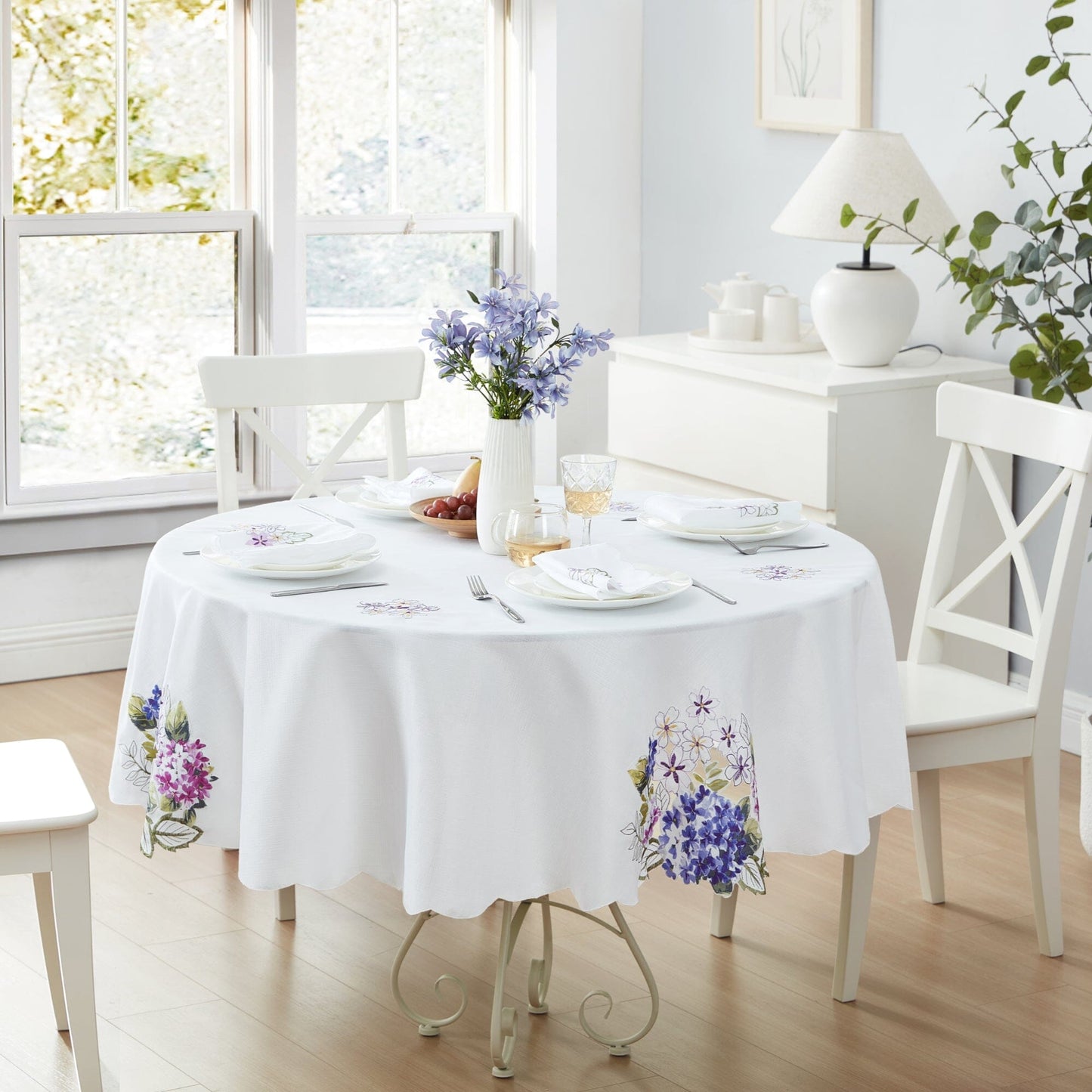 Spring Hydrangea Floral Cutwork Tablecloth