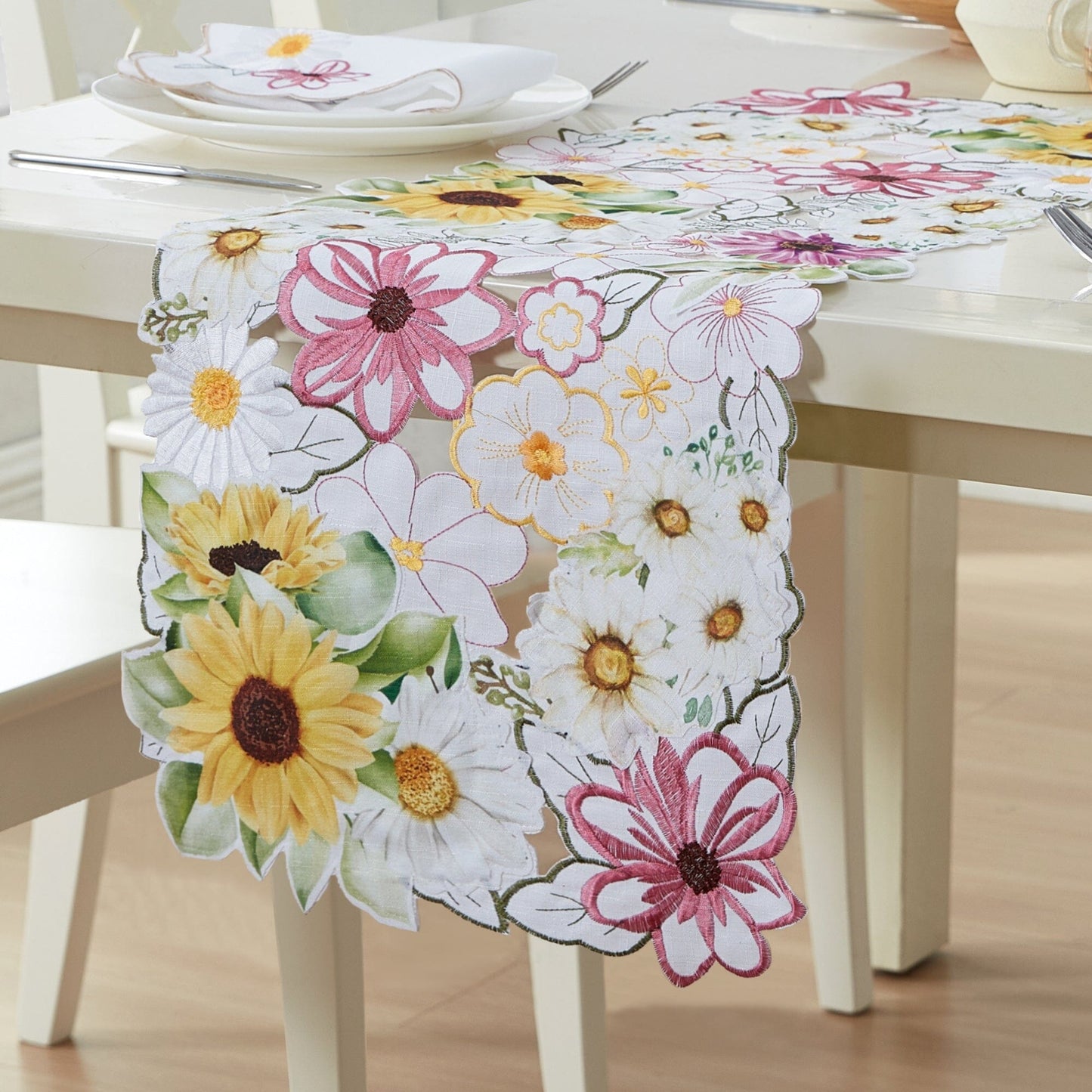 Sunflower and Daisies Allover Table Runner