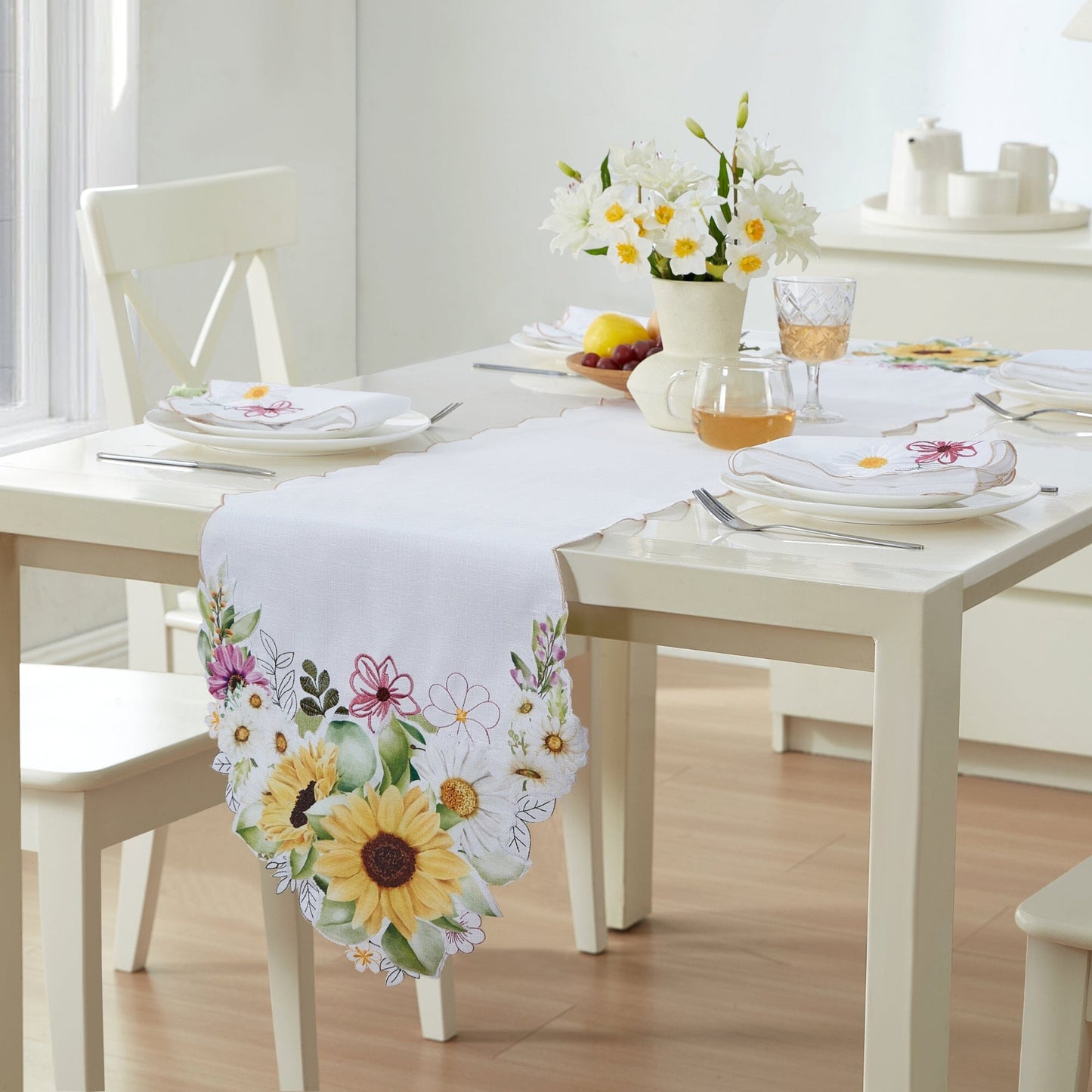 Sunflower and Daisies Cutwork Table Runner