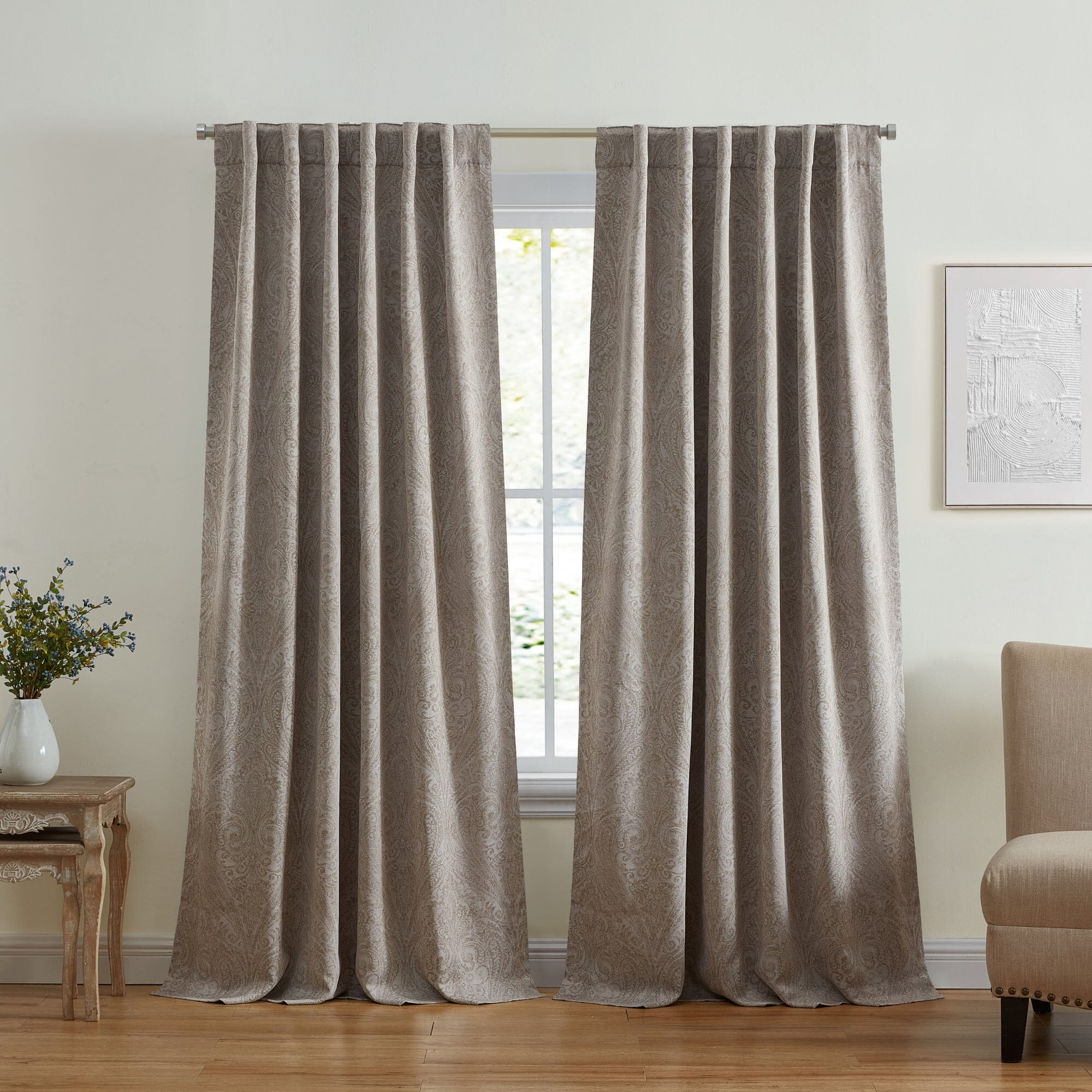 Vittoria Paisley Printed Blackout Curtain Panel – Elrene Home Fashions